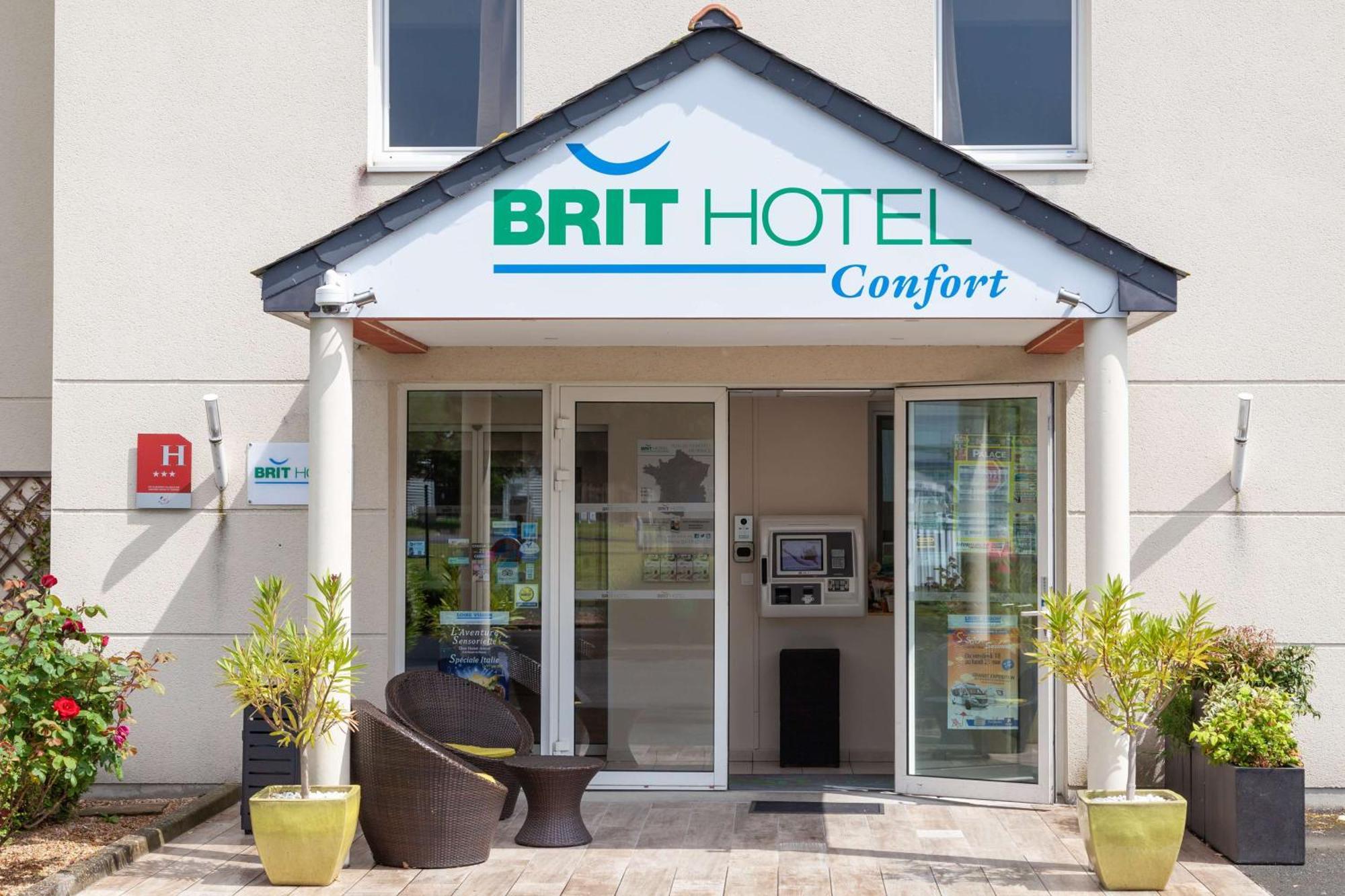 Brit Hotel Saumur Distre Exterior photo